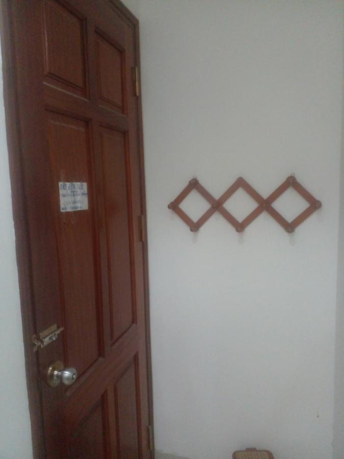 Nam Cuong Motel - Phong Don Co Cua So Thoang Mat Khep Kin - Thang May Hanoi Kültér fotó